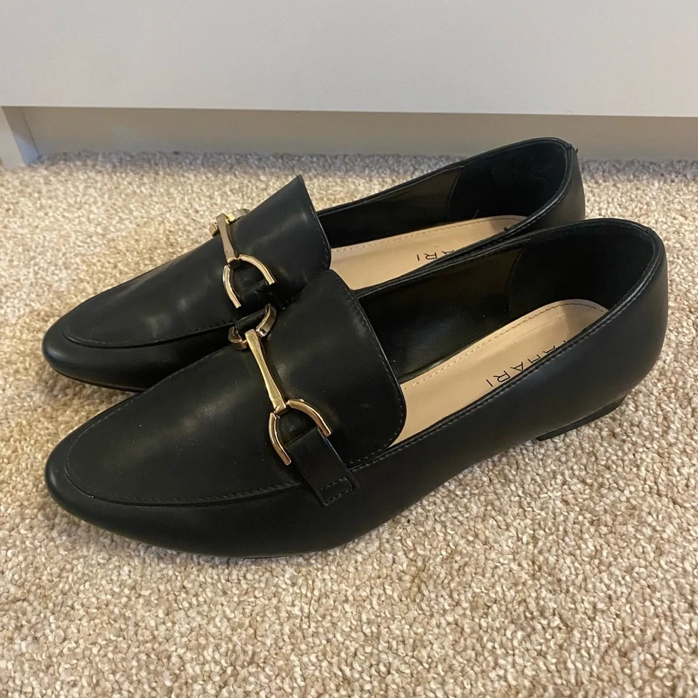 Tahari Black and Gold Indira Flats with Sophisticated Design